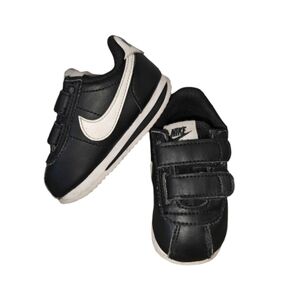 Nike Cortez Basic SL Infant Sneakers in Black and White Size 5c
